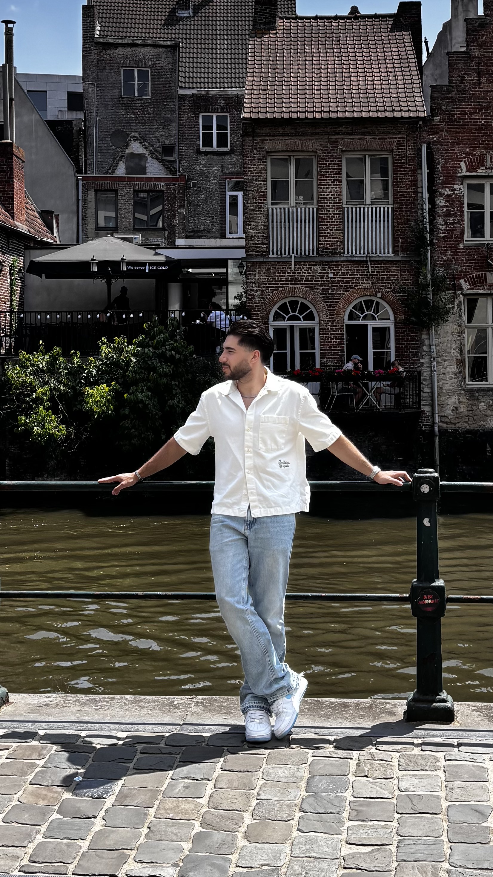 Bamdad, co-eigenaar van TECHDIRECT